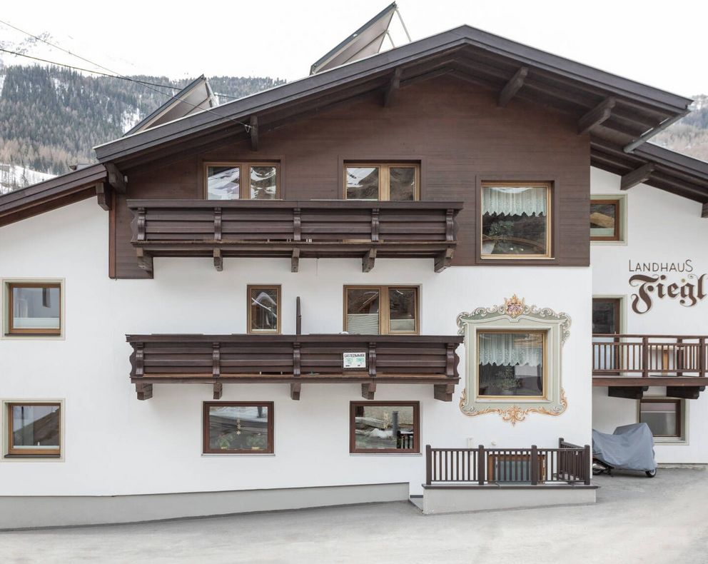 Zimmer & Appartement Sölden, Ötztal im Landhaus Fiegl